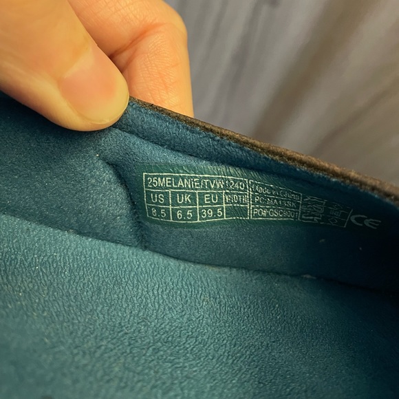 Orthaheel flats worn only a couple of times - Picture 4 of 5